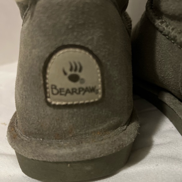 Bearpaw Boots Olive Green size 9 - Picture 3 of 11
